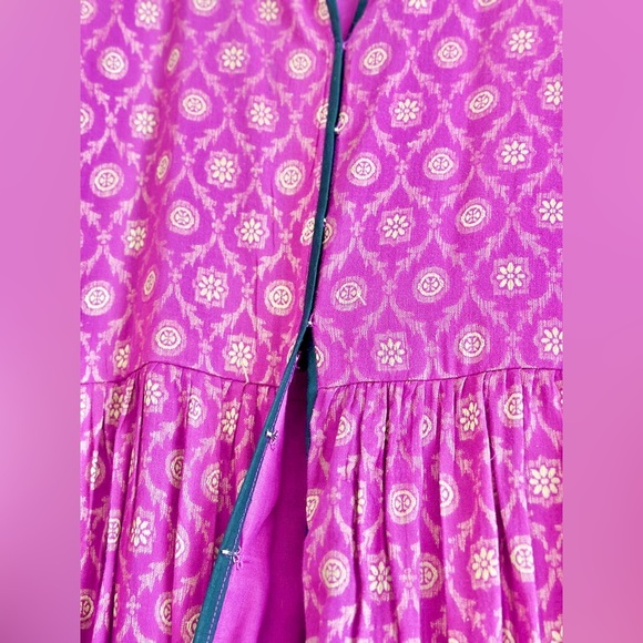 Silk brocade unique custom top/topper/long jacket. Size S. Hook eye buttons. - Picture 3 of 4